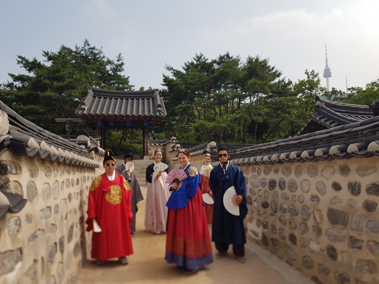 PGO Korea students wearing Hanboks